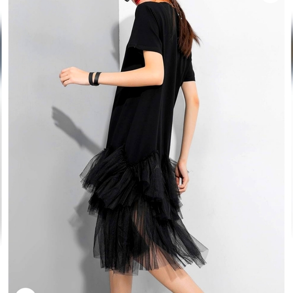 Ella Zhu Dresses & Skirts - Ella Zhu funky oversized tulle tutu Tshirt dress